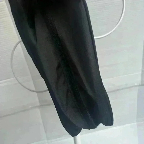 Relabel Black Hanging Toiletry Bsg - Picture 3 of 5